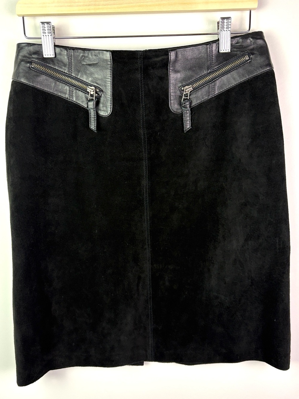 Danier Black Suede Pencil Skirt with Leather Trim size 6